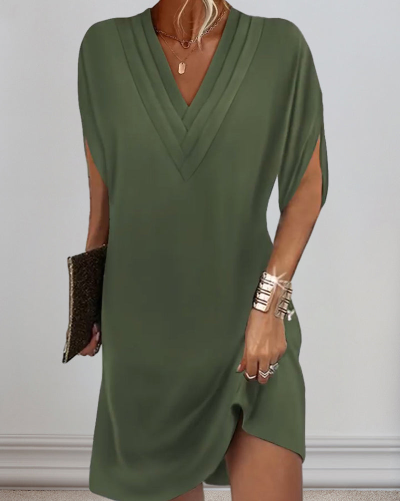 Elegant Dress with Split Sleeves in Solid Color