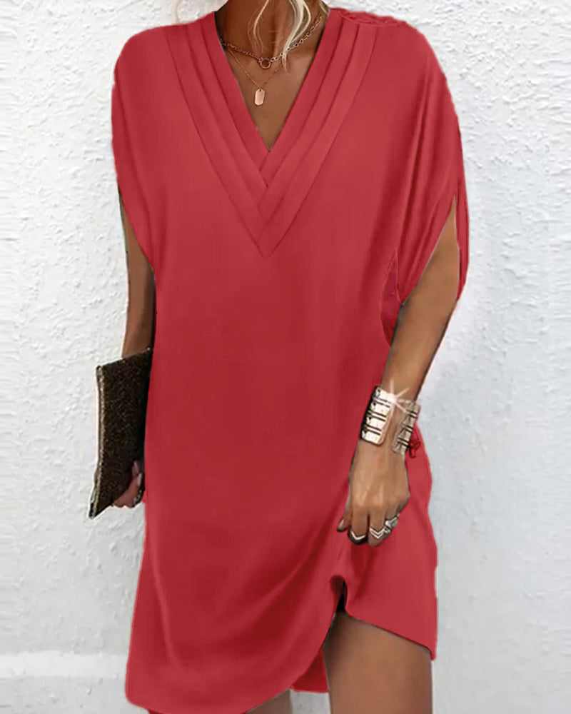 Elegant Dress with Split Sleeves in Solid Color