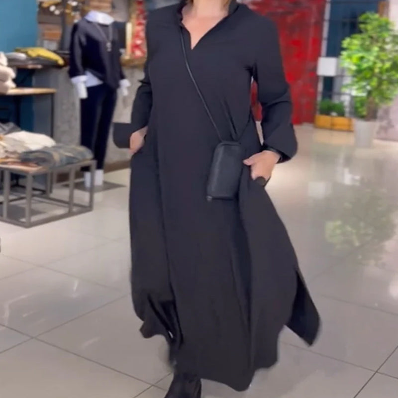 Long loose dress with lapels and side slit