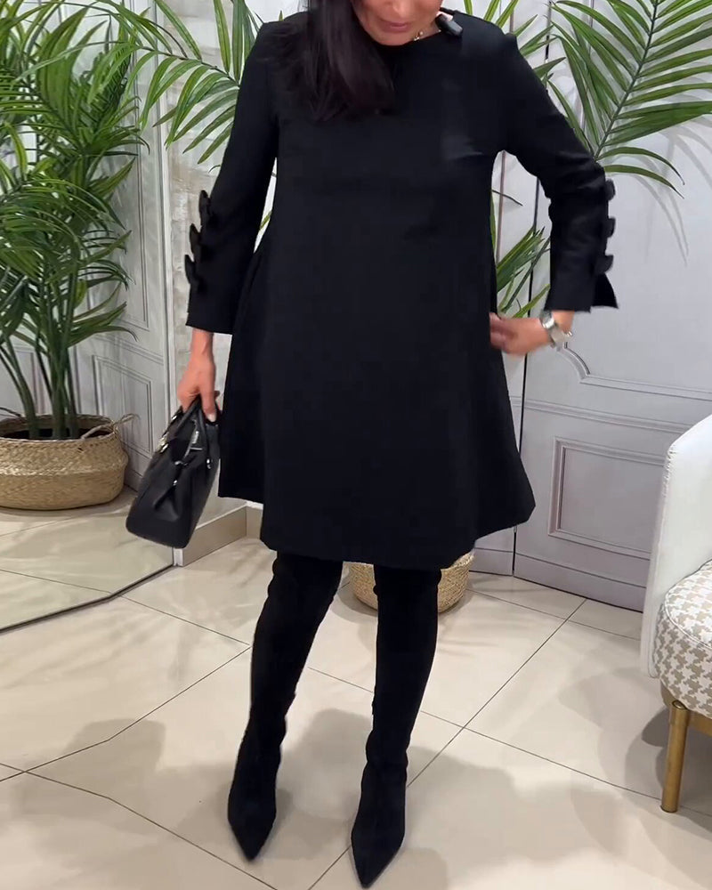 Casual Knee-Length Dress with Long Sleeves