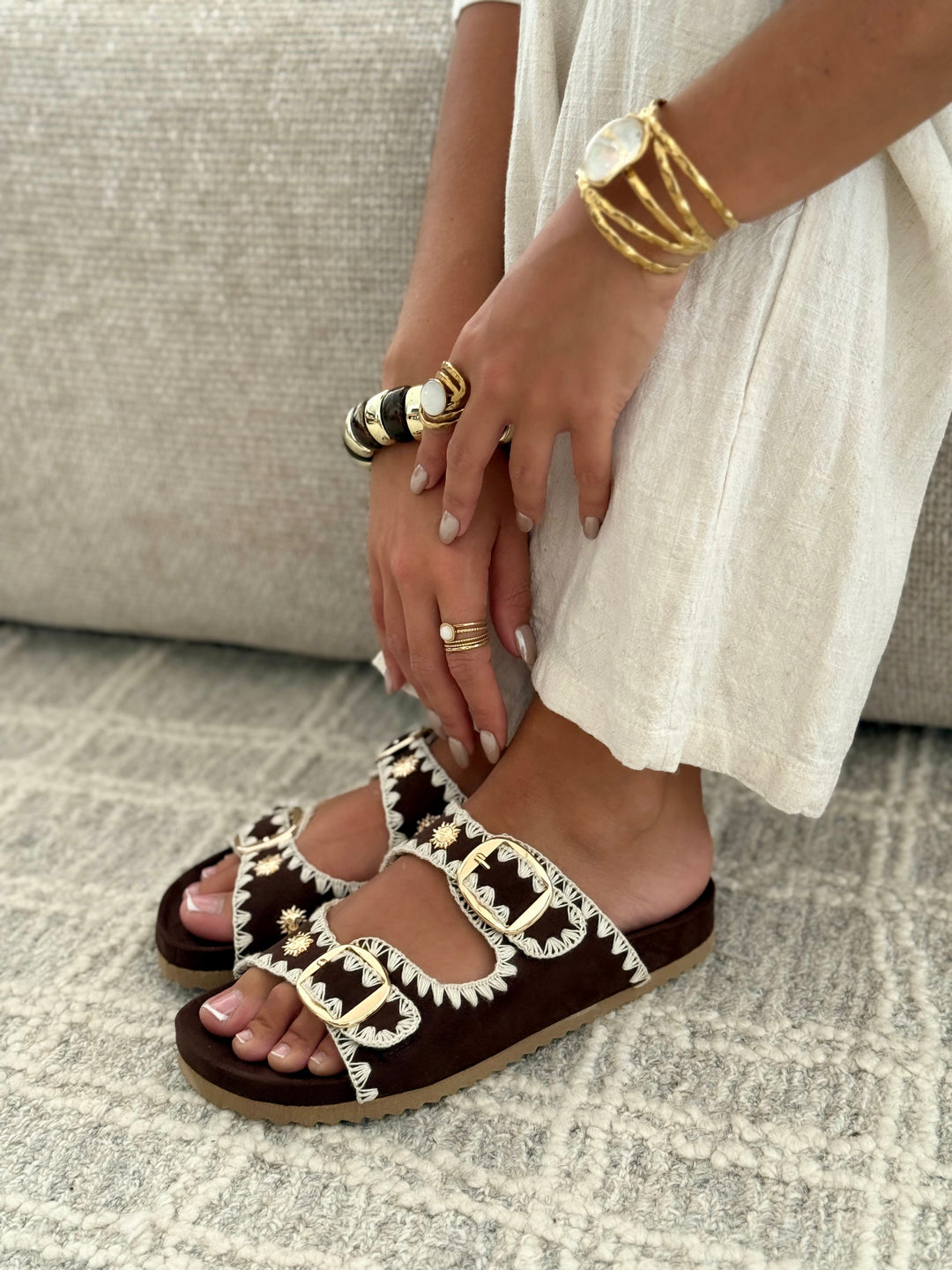 "MAREVA" BROWN Sandals