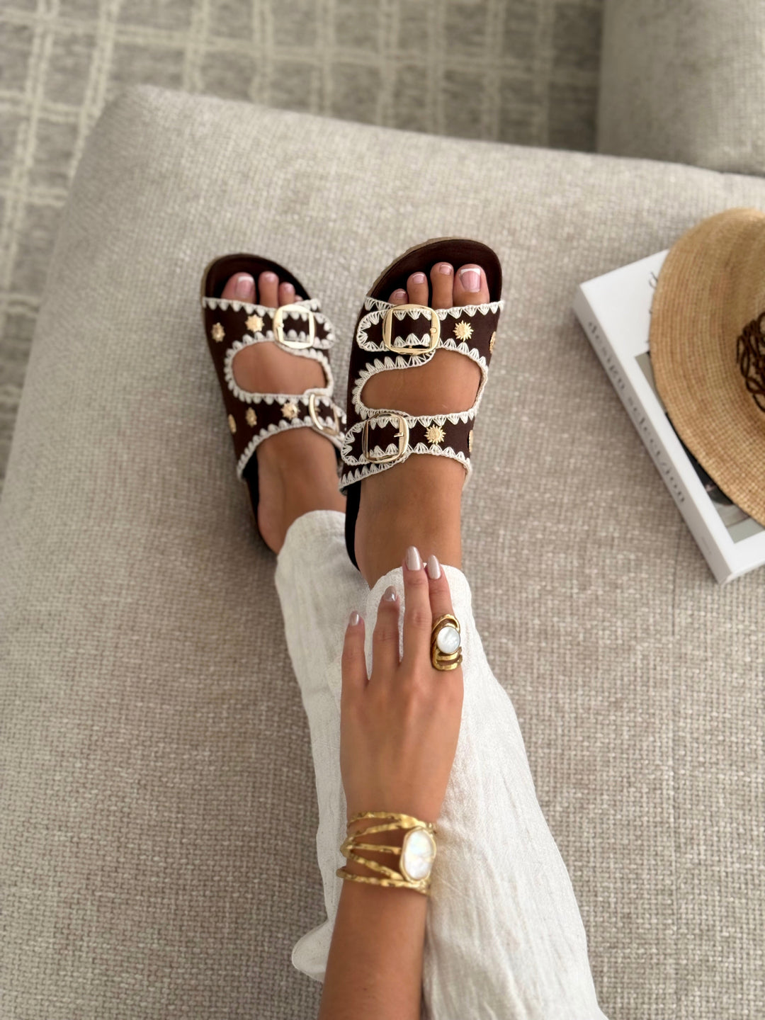 "MAREVA" BROWN Sandals